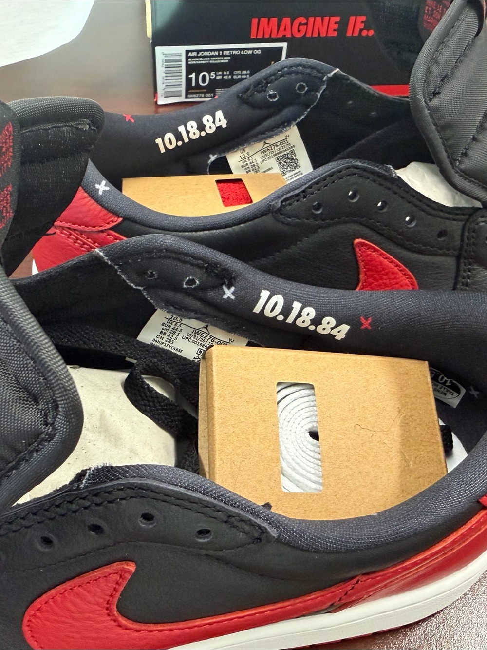 Jordan 1 OG Low BRED 10.5 - Picture 4 of 8